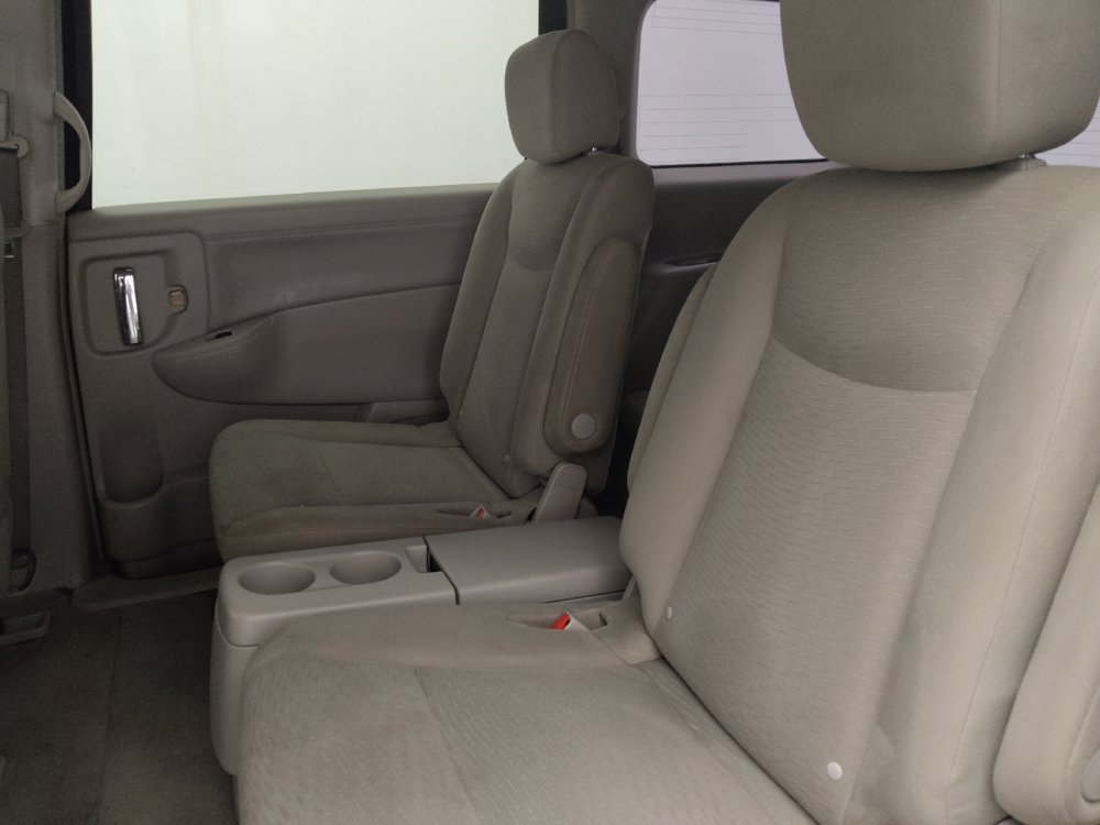 Used 2014 Nissan Quest S FWD image 18