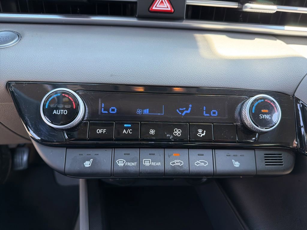 Certified 2023 Hyundai Elantra Blue w/ Cargo Package FWD image 15