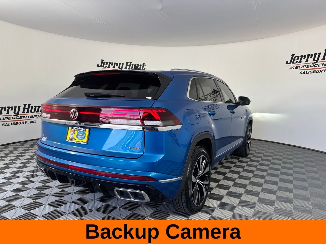 Used 2024 Volkswagen Atlas Cross Sport SEL Premium R-Line image 9