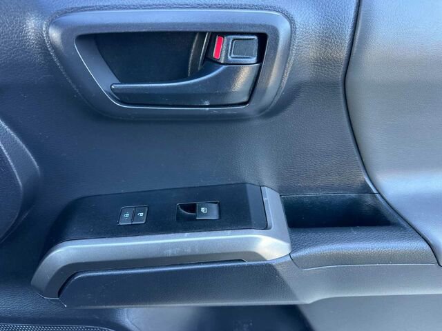 Used 2022 Toyota Tacoma SR5 image 19