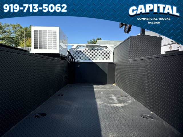 New 2024 Ford F550 4x4 Regular Cab Super Duty image 16