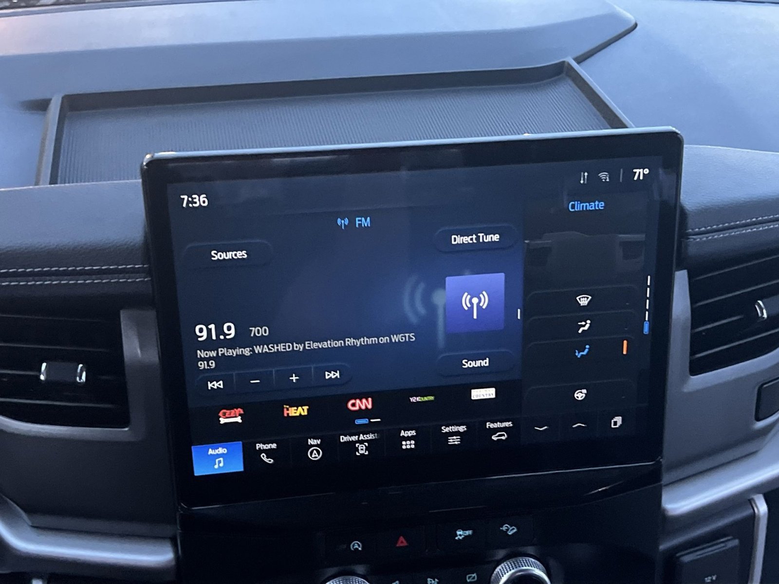 Used 2024 Ford Expedition XLT image 18