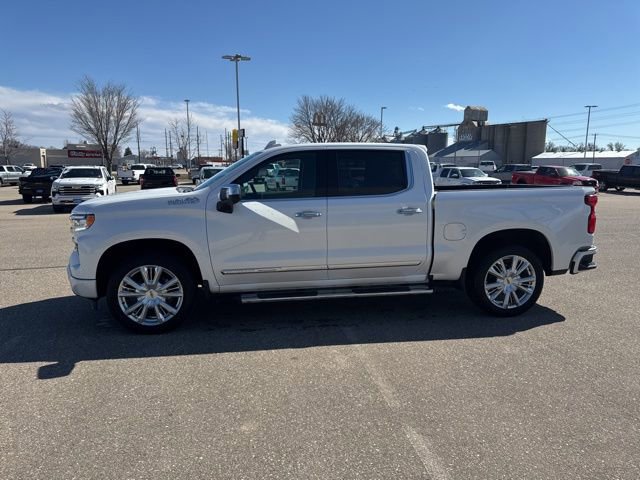 Used 2024 Chevrolet Silverado 1500 High Country w/ High Country Premium Package image 3