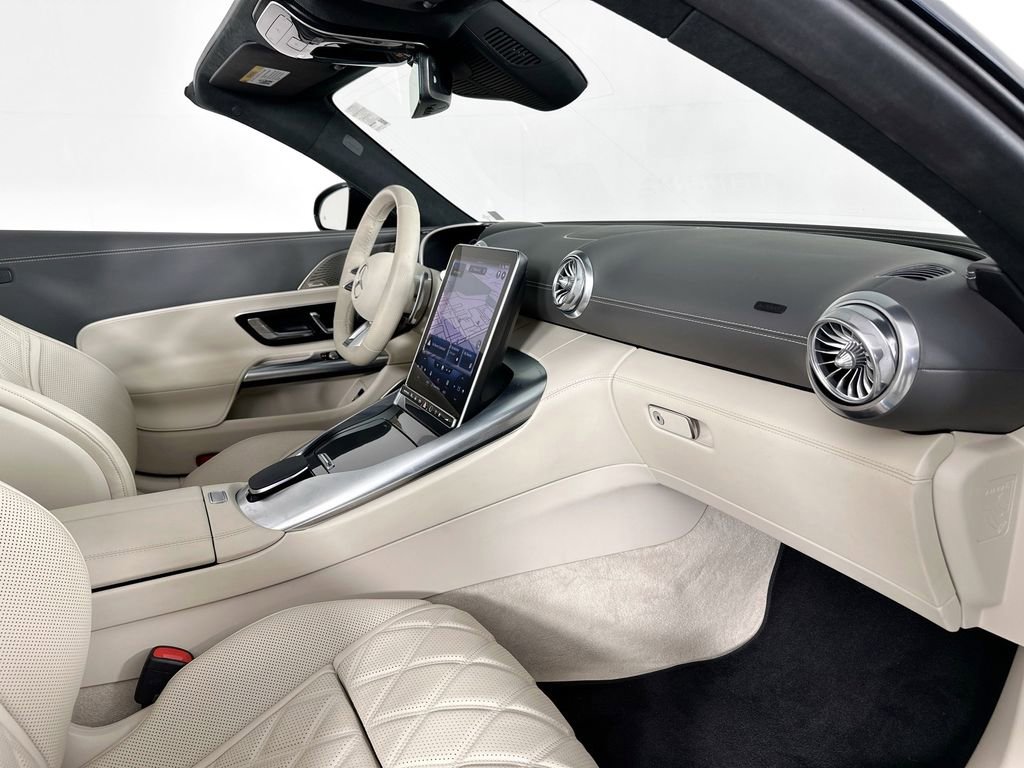 Certified 2022 Mercedes-Benz SL 63 AMG 4MATIC image 28