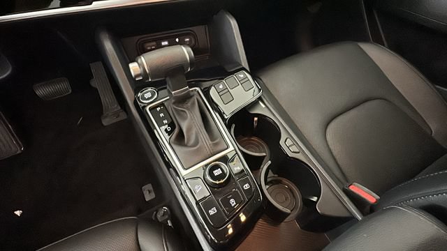 Used 2025 Kia Sportage EX FWD image 21