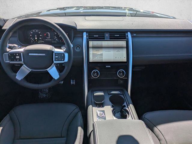 New 2025 Land Rover Discovery Dynamic SE AWD/4WD image 15