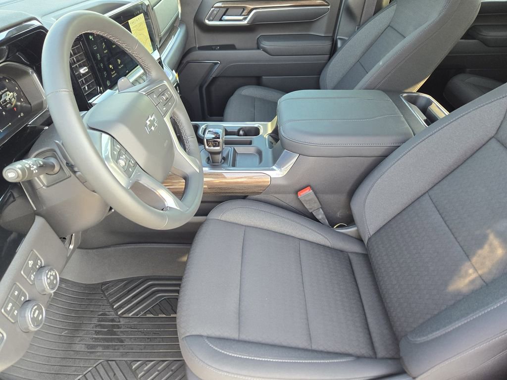 New 2026 Chevrolet Silverado 1500 LT Trail Boss w/ LPO, Dark Essentials Package image 10