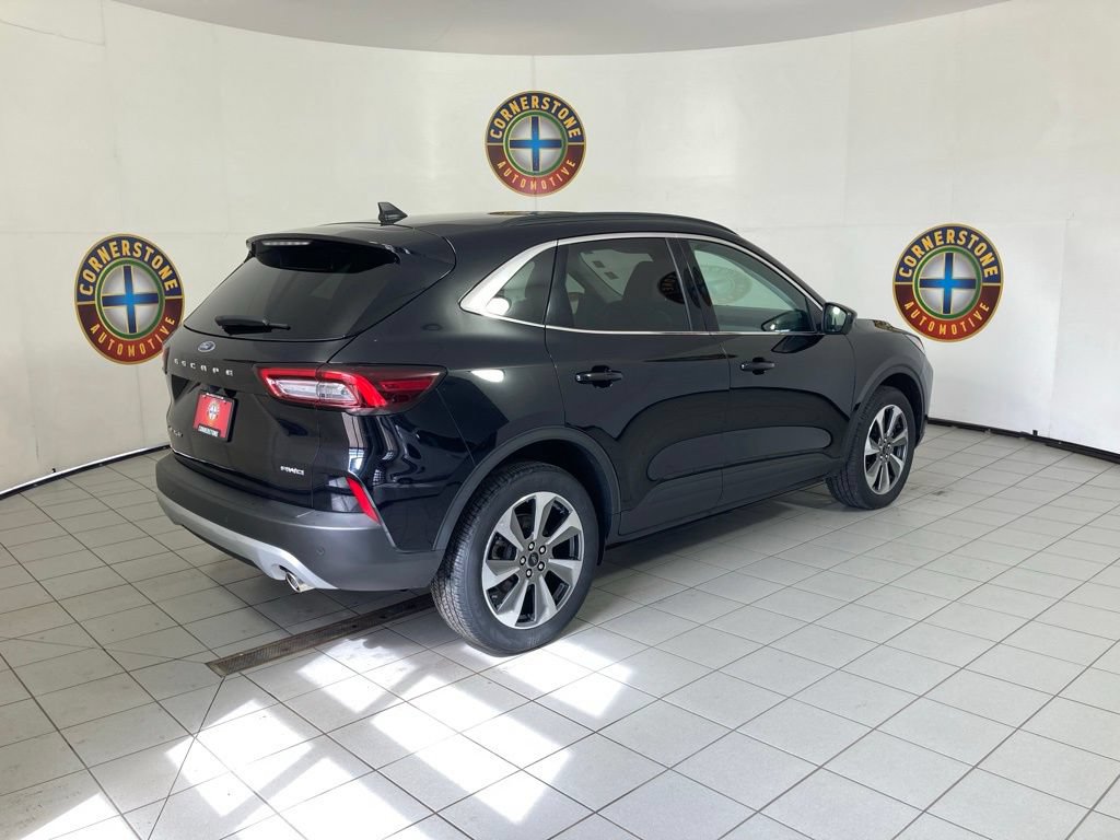 Used 2024 Ford Escape Platinum AWD/4WD image 22