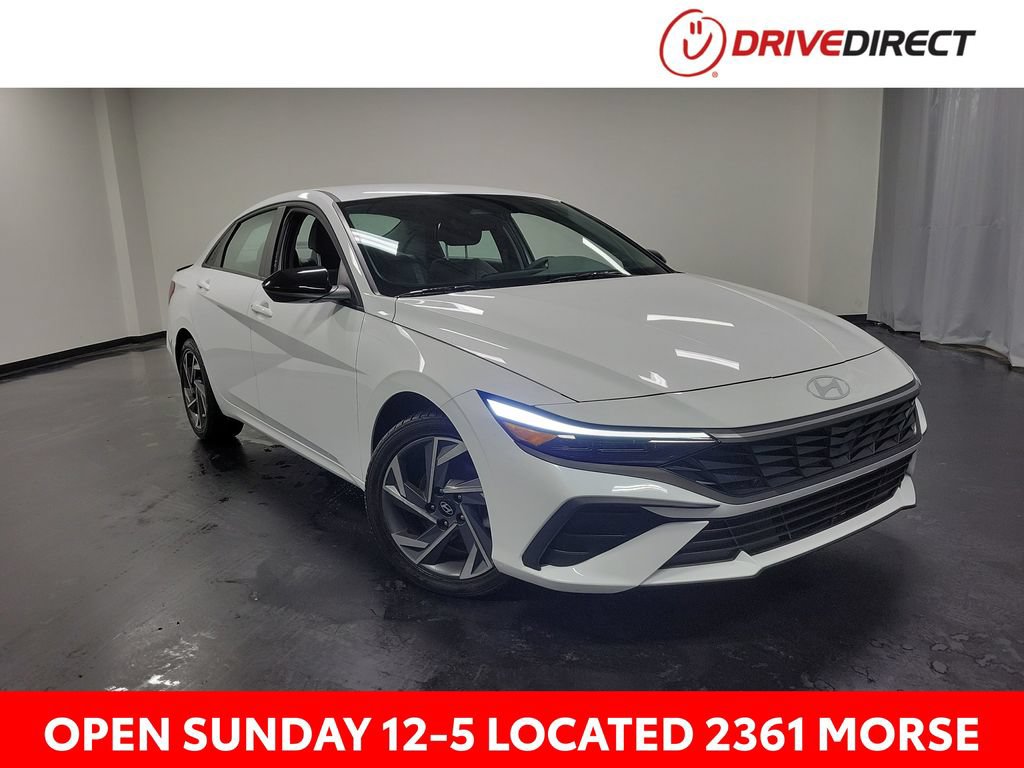 Used 2025 Hyundai Elantra Sport FWD image 1