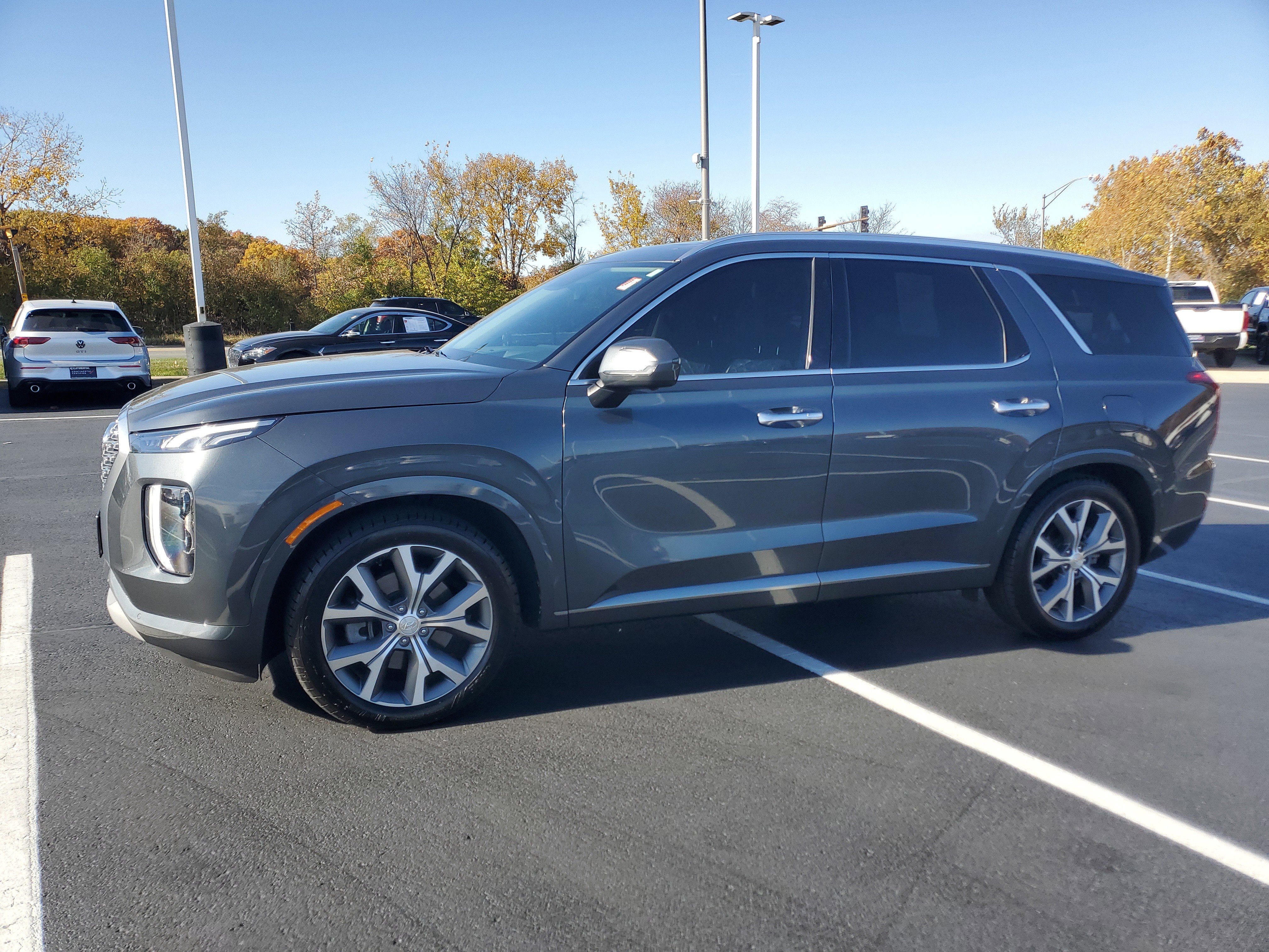 Used 2021 Hyundai Palisade Limited image 3