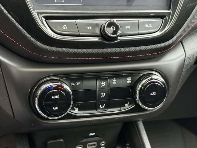 Certified 2023 Chevrolet TrailBlazer RS w/ Sun and Liftgate Package AWD/4WD image 18
