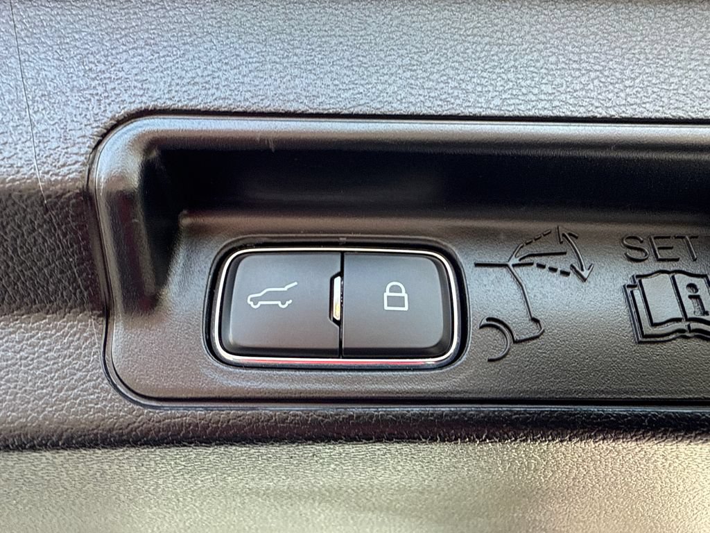 New 2024 Ford Explorer ST w/ Equipment Group 401A AWD/4WD image 19