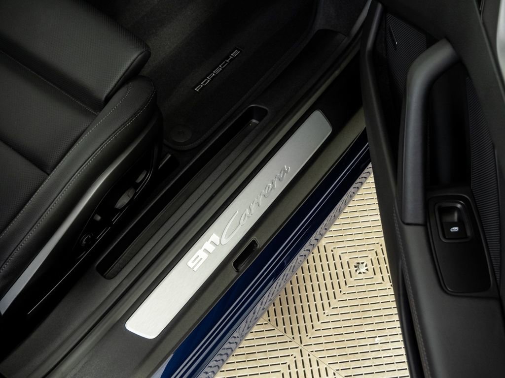 Used 2024 Porsche 911 Carrera image 20