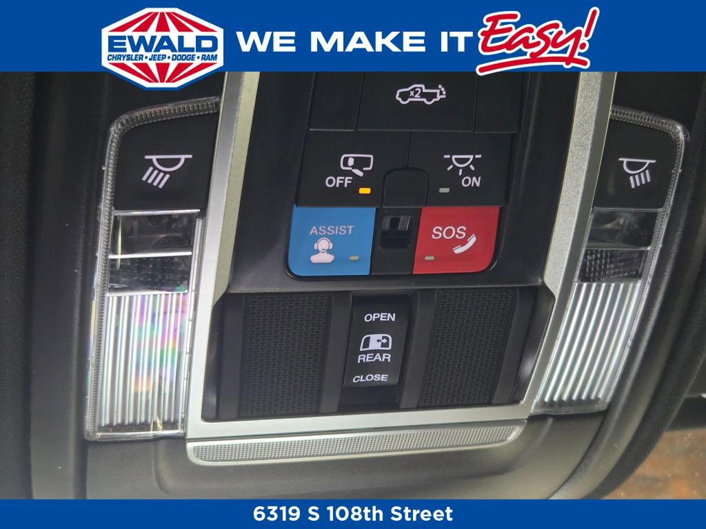 New 2026 RAM 1500 4x4 Crew Cab image 26