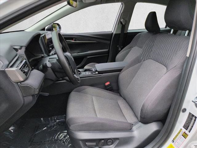 Used 2025 Toyota Camry LE w/ Convenience Package FWD image 17