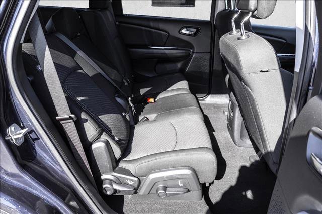 Used 2020 Dodge Journey SE image 22