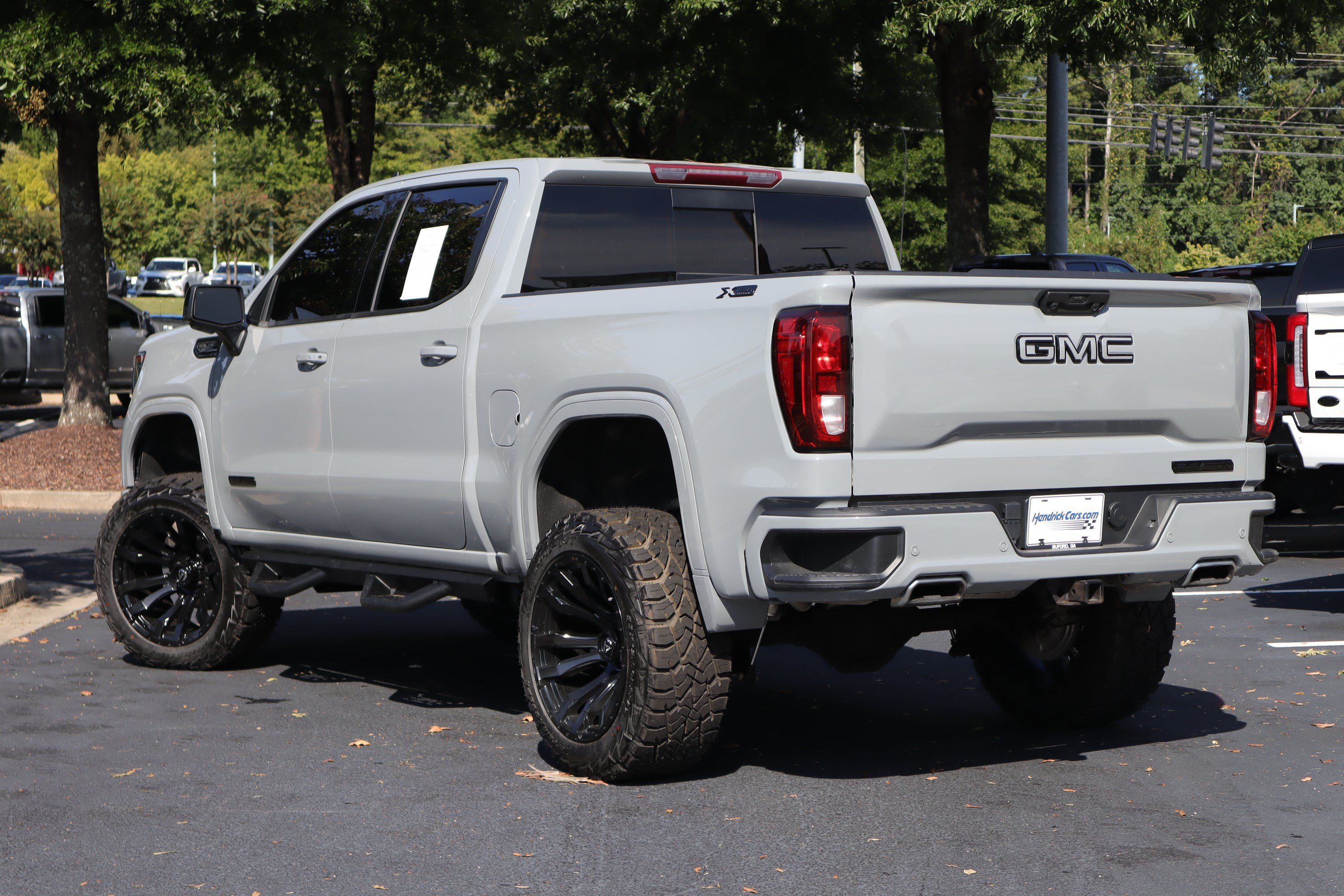 Used 2024 GMC Sierra 1500 Elevation w/ Elevation Premium Package AWD/4WD image 3