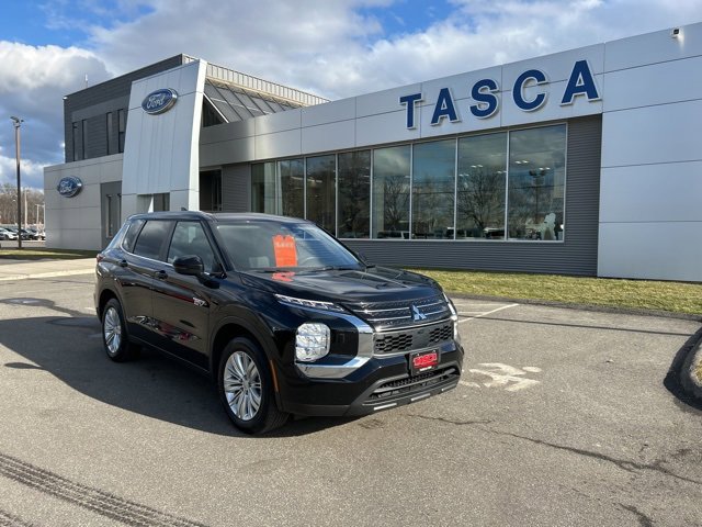 Used 2025 Mitsubishi Outlander ES