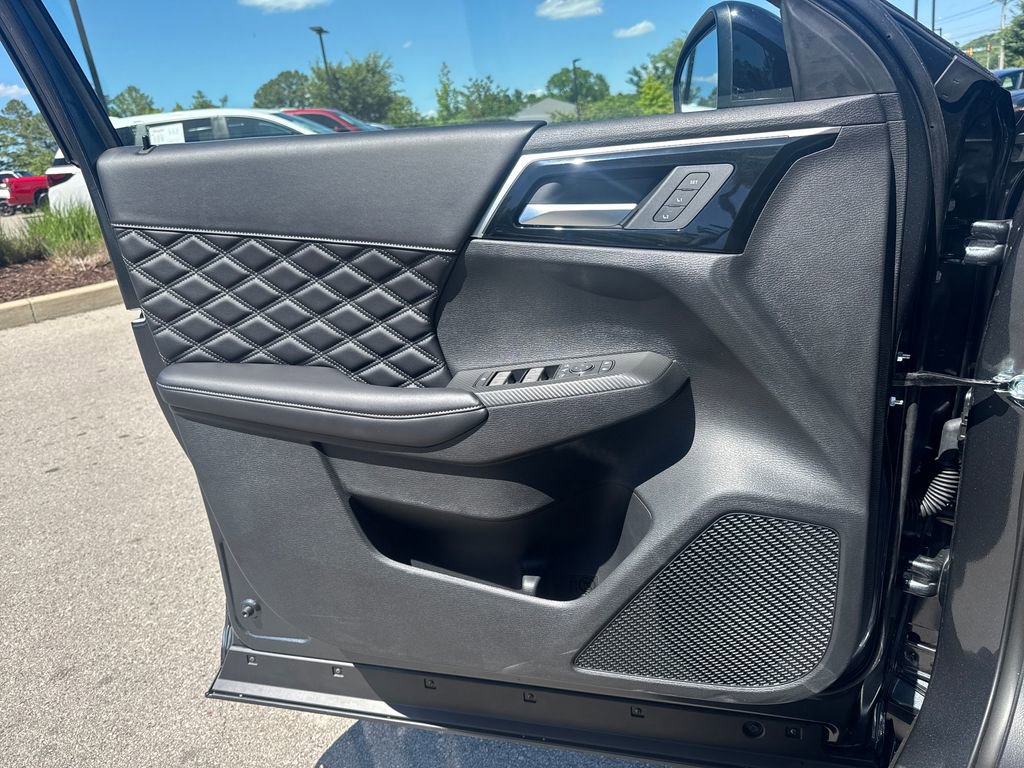 New 2026 Nissan Rogue Platinum AWD/4WD image 11