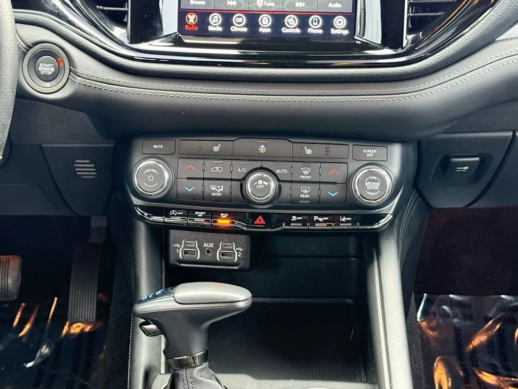 Used 2022 Dodge Durango GT image 28