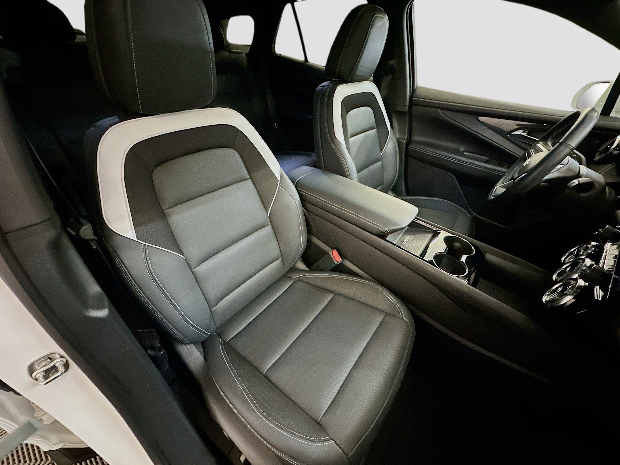 Used 2024 Chevrolet Blazer EV LT image 34