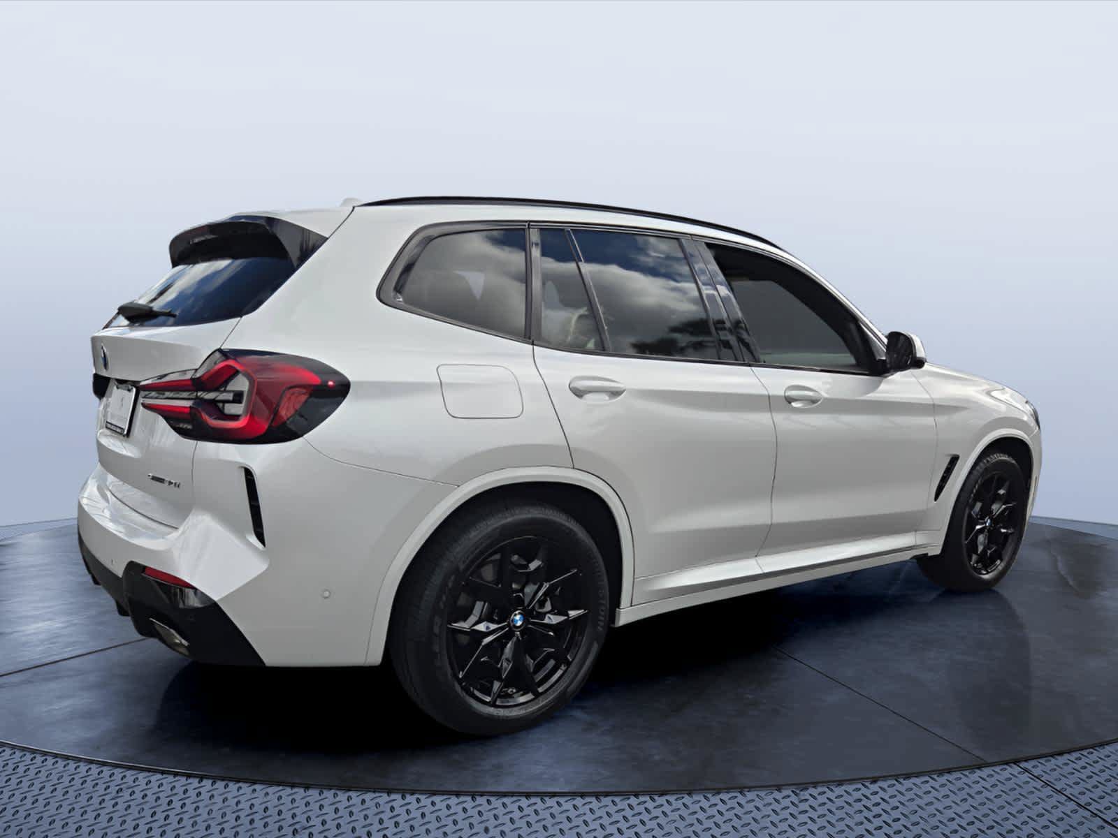 Used 2023 BMW X3 sDrive30i w/ M Sport Package RWD image 6