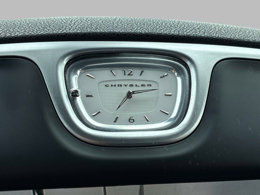 Used 2019 Chrysler 300 Touring w/ Quick Order Package 2EF image 35