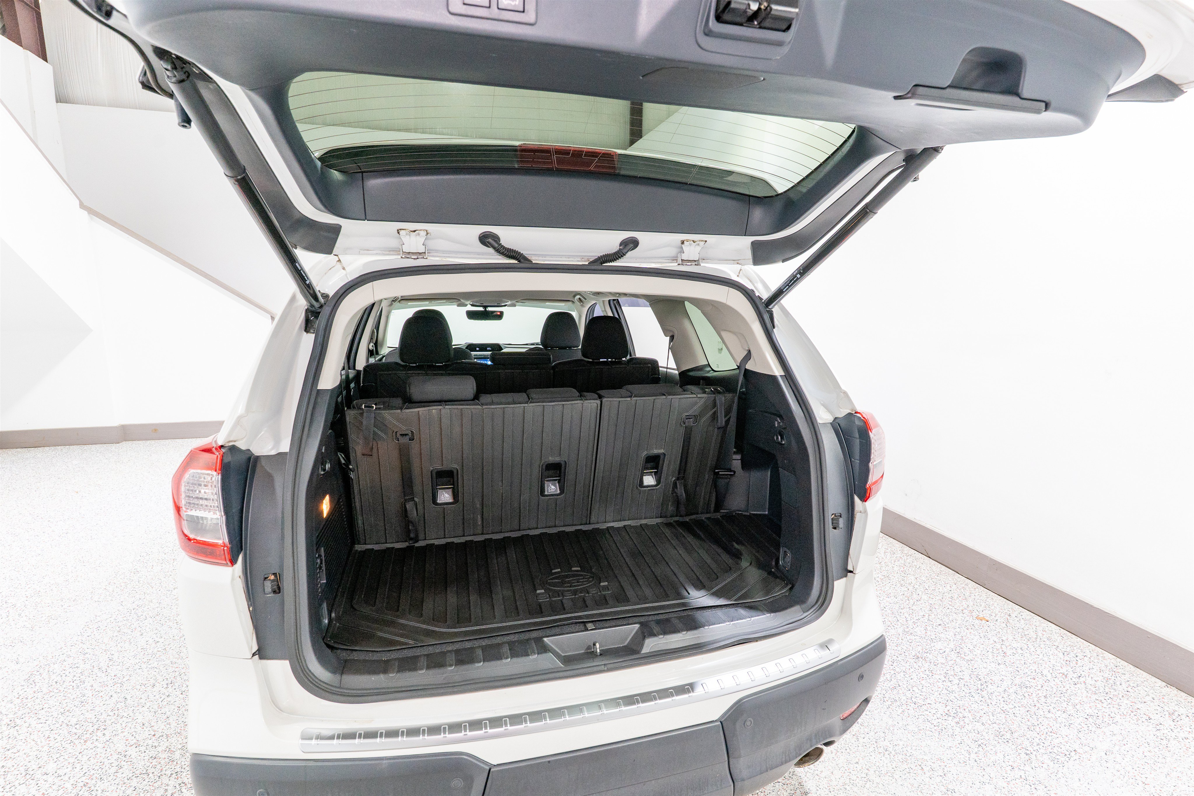 Used 2021 Subaru Ascent Premium w/ Convenience Package AWD/4WD image 35