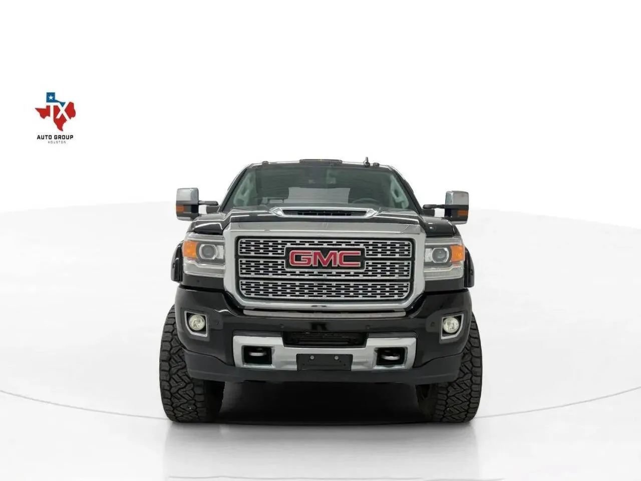 Used 2018 GMC Sierra 2500 Denali w/ Duramax Plus Package AWD/4WD image 7