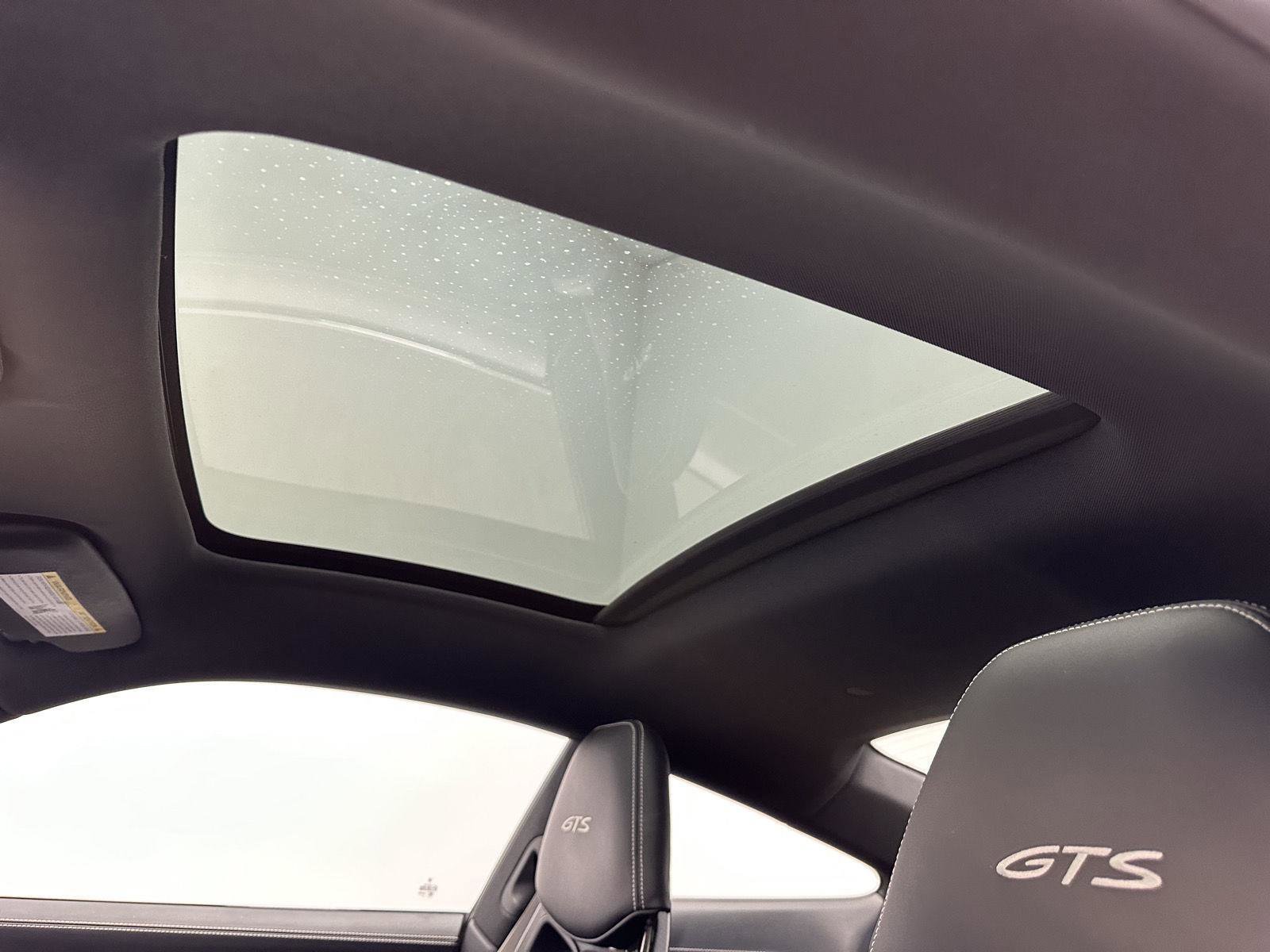 Certified 2024 Porsche 911 Carrera GTS image 14