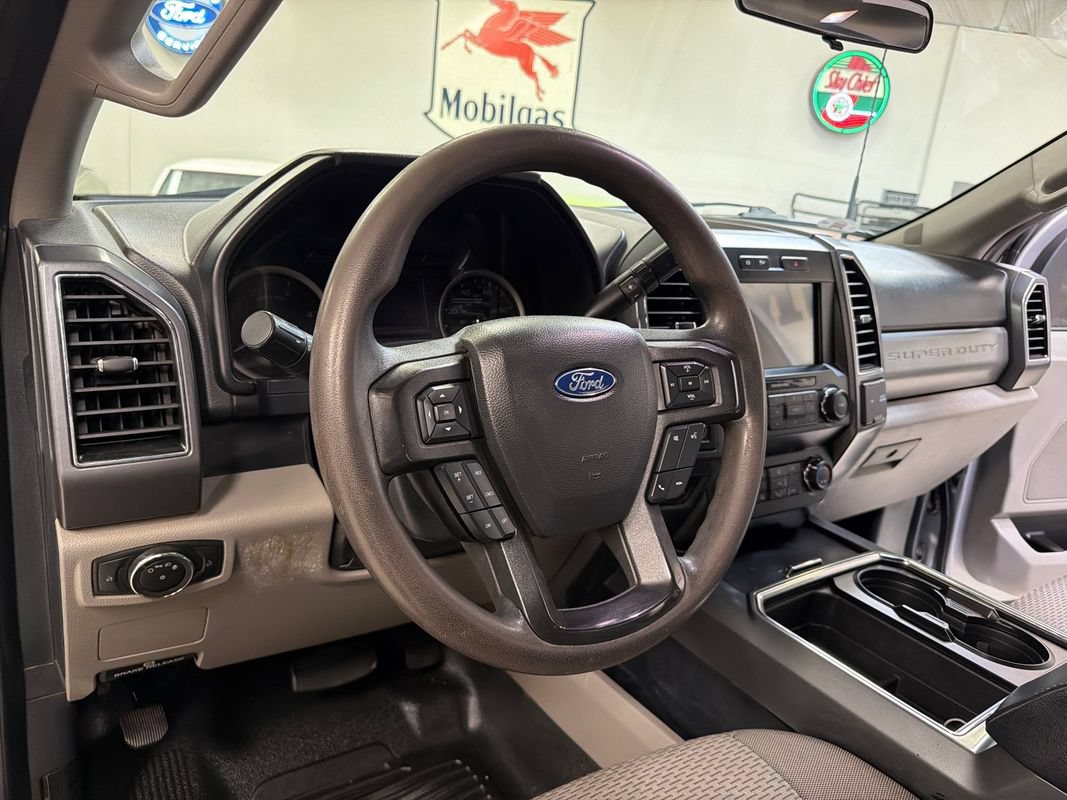 Used 2022 Ford F350 XLT AWD/4WD image 24