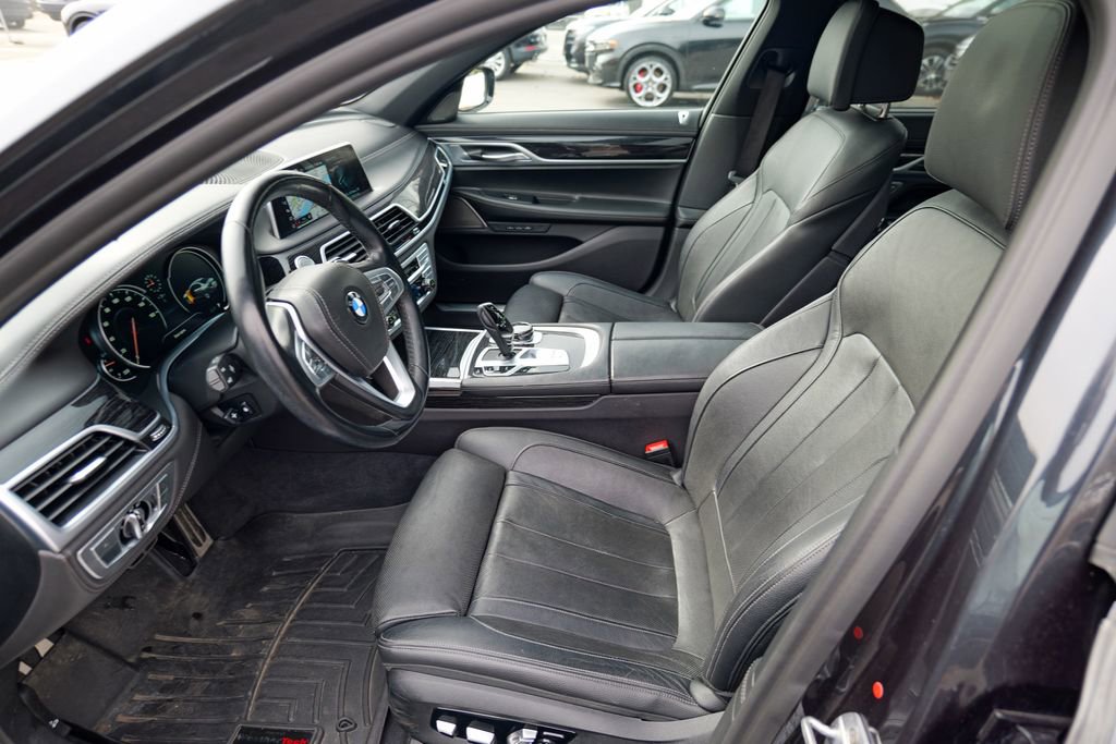 Used 2019 BMW 740i xDrive w/ Executive Package image 22