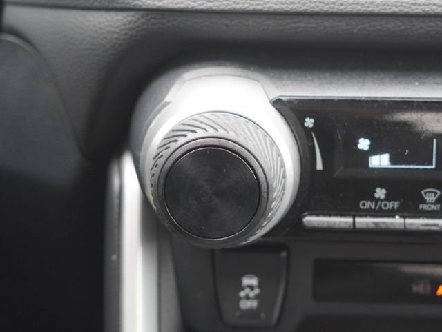 Used 2023 Toyota RAV4 LE FWD image 27