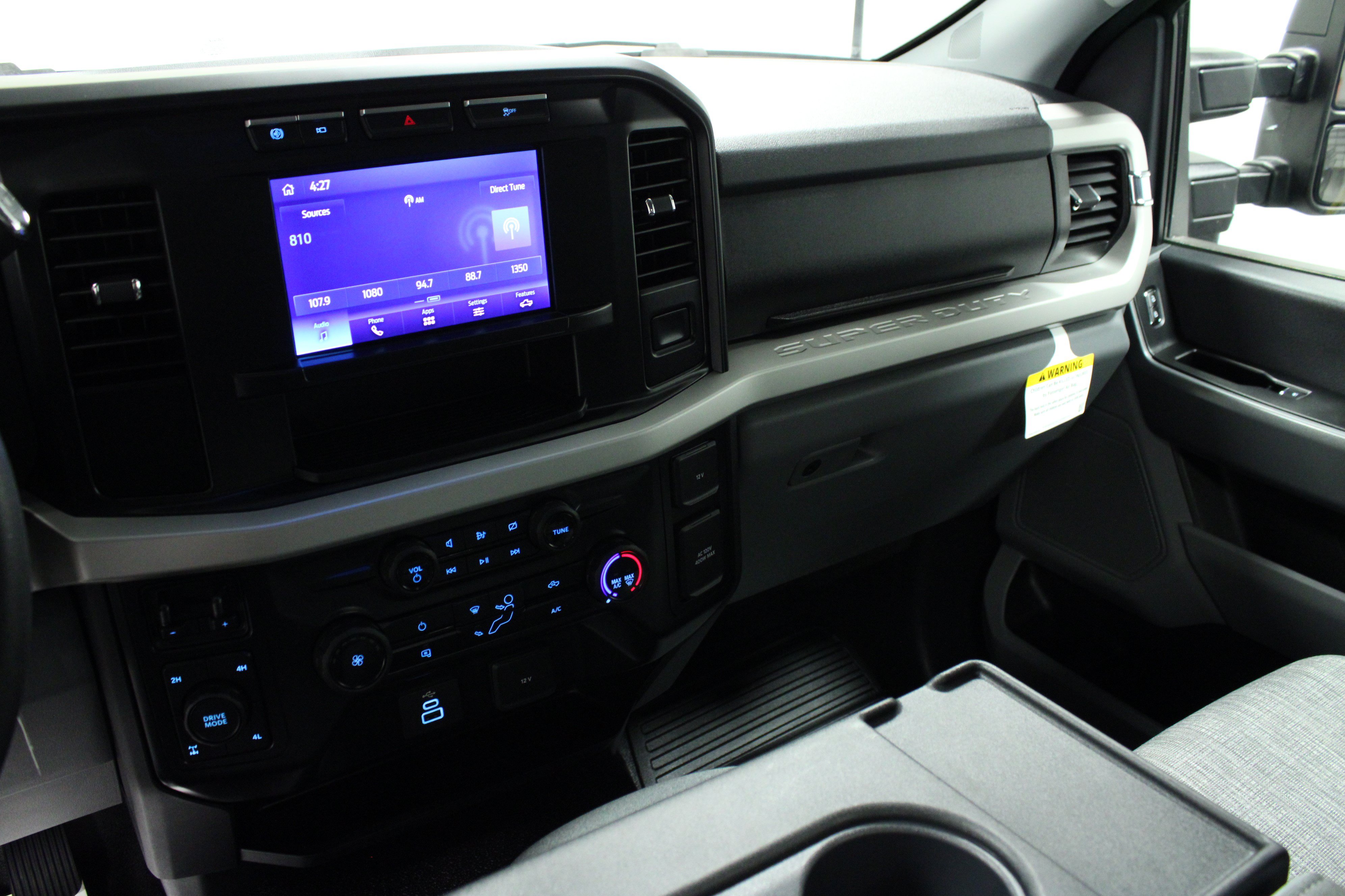 Used 2023 Ford F350 4x4 Regular Cab Super Duty image 17