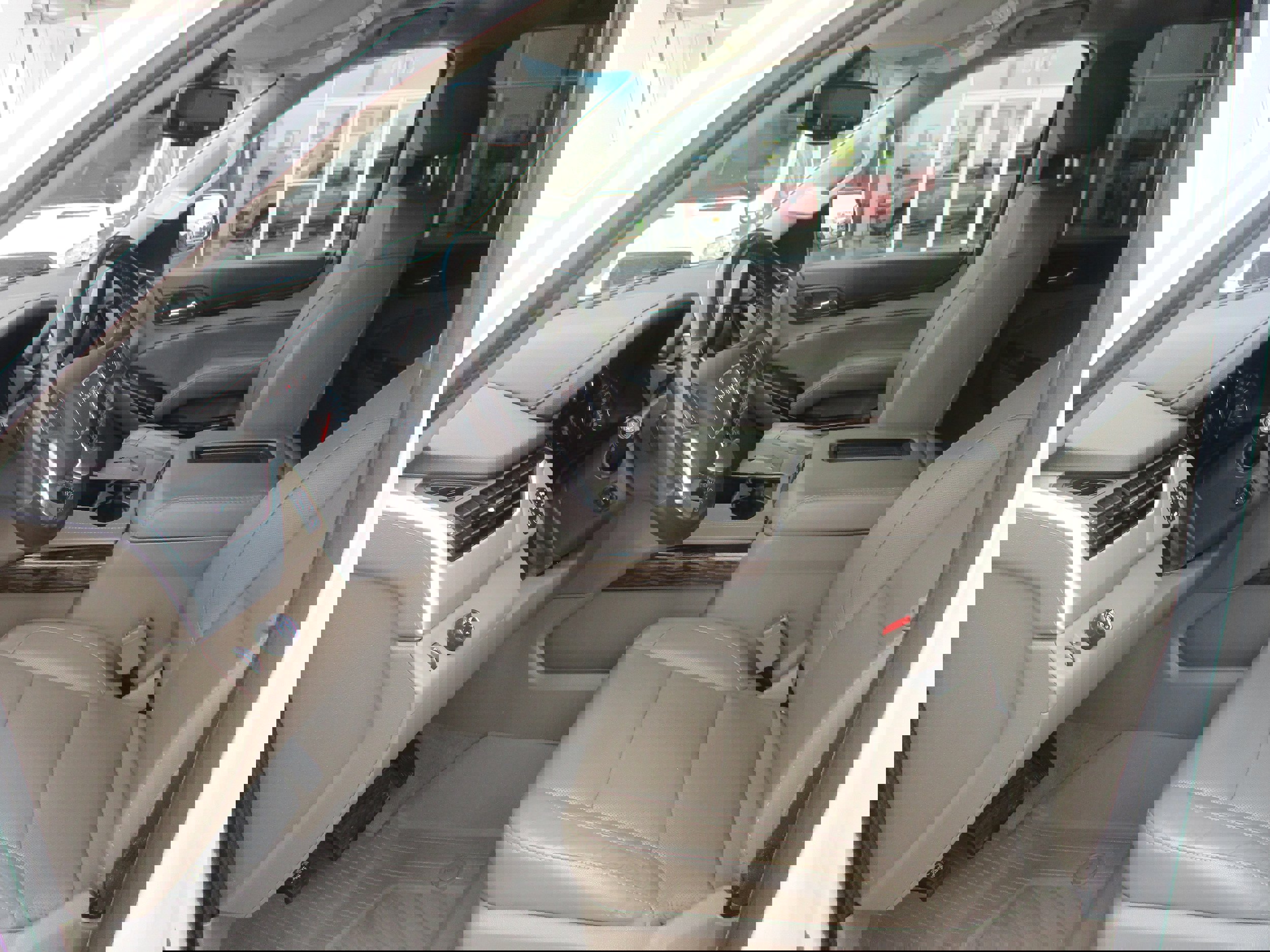 Used 2018 GMC Yukon XL SLT image 4