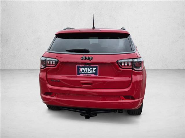 Used 2022 Jeep Compass Limited AWD/4WD image 7