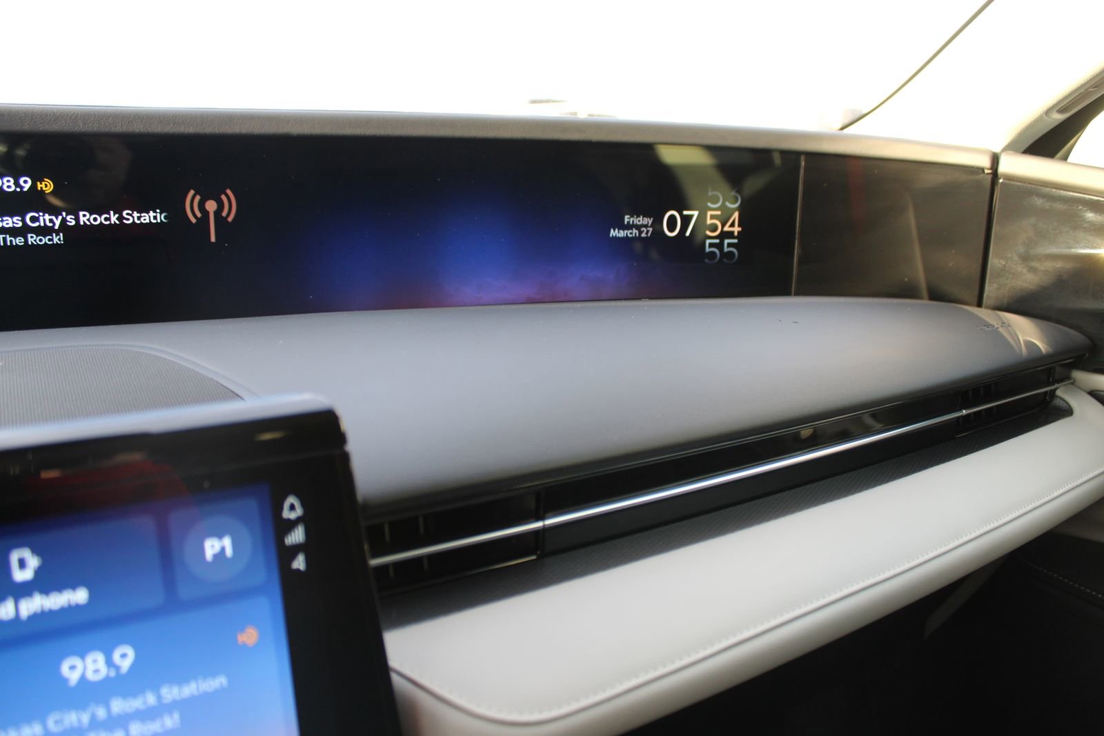 Used 2024 Lincoln Nautilus Premier w/ Equipment Group 102A image 31