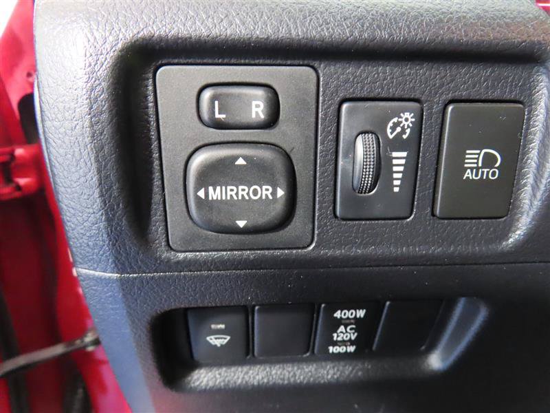 Used 2020 Toyota 4Runner SR5 AWD/4WD image 16