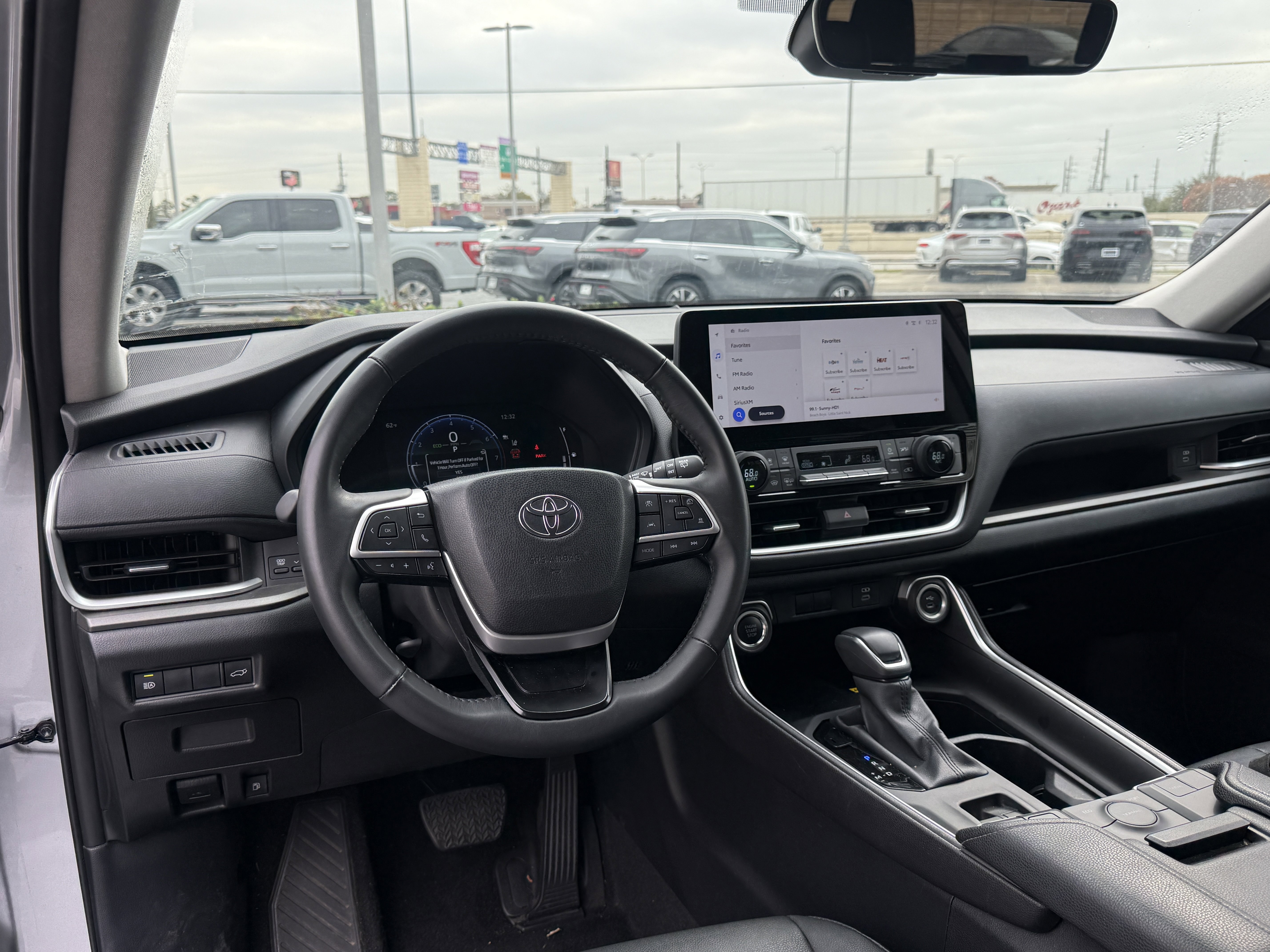 Used 2025 Toyota Grand Highlander FWD image 17