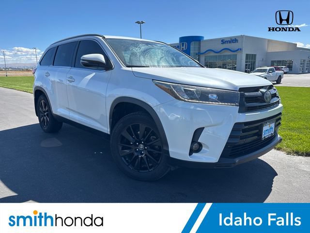 Used 2019 Toyota Highlander SE