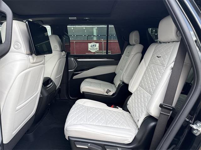 New 2025 Cadillac Escalade Sport Platinum w/ LPO, ONYX Package image 17