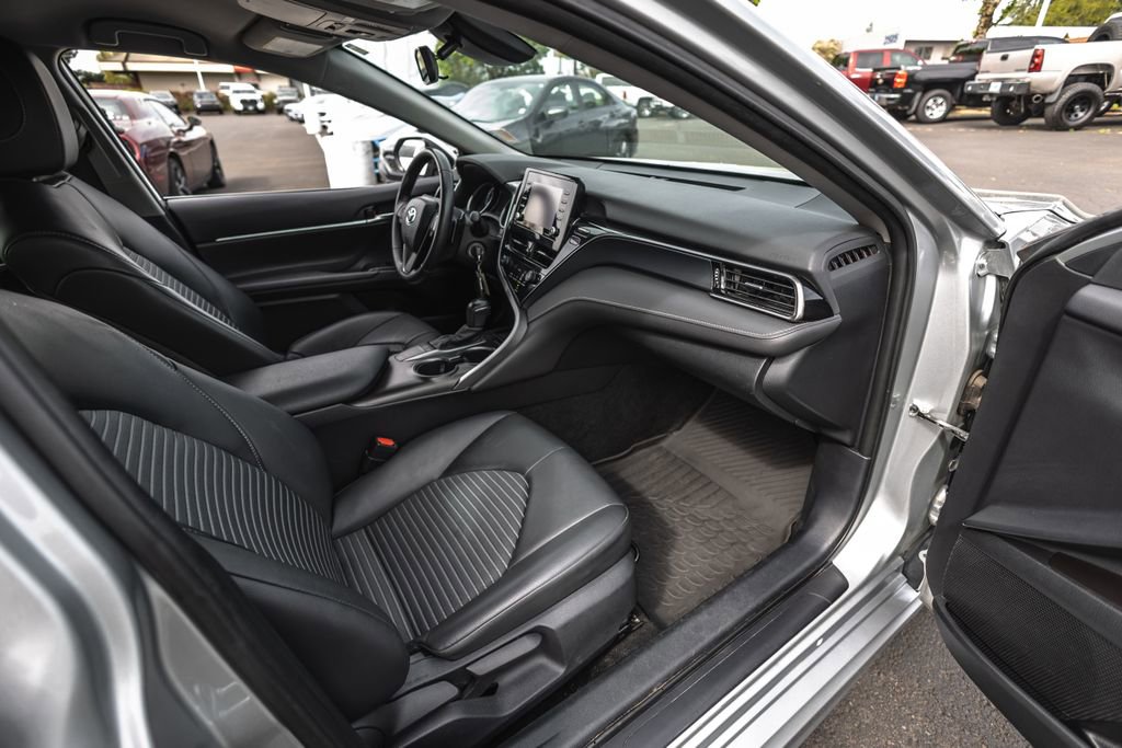 Used 2024 Toyota Camry SE FWD image 26