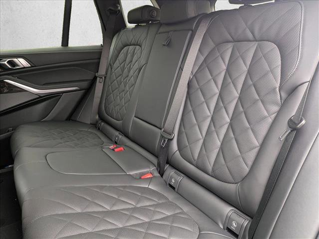 Used 2026 BMW X5 xDrive40i w/ Climate Comfort Package image 17