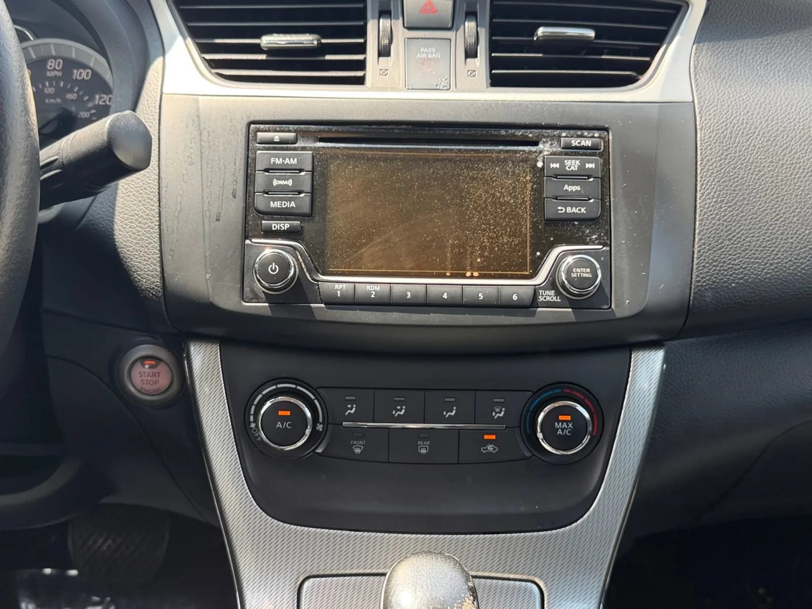 Used 2015 Nissan Sentra SR FWD image 19