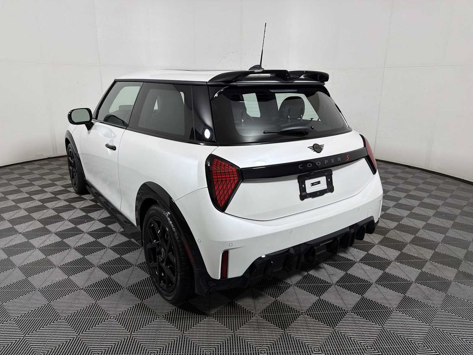 Used 2026 MINI Cooper S FWD image 5