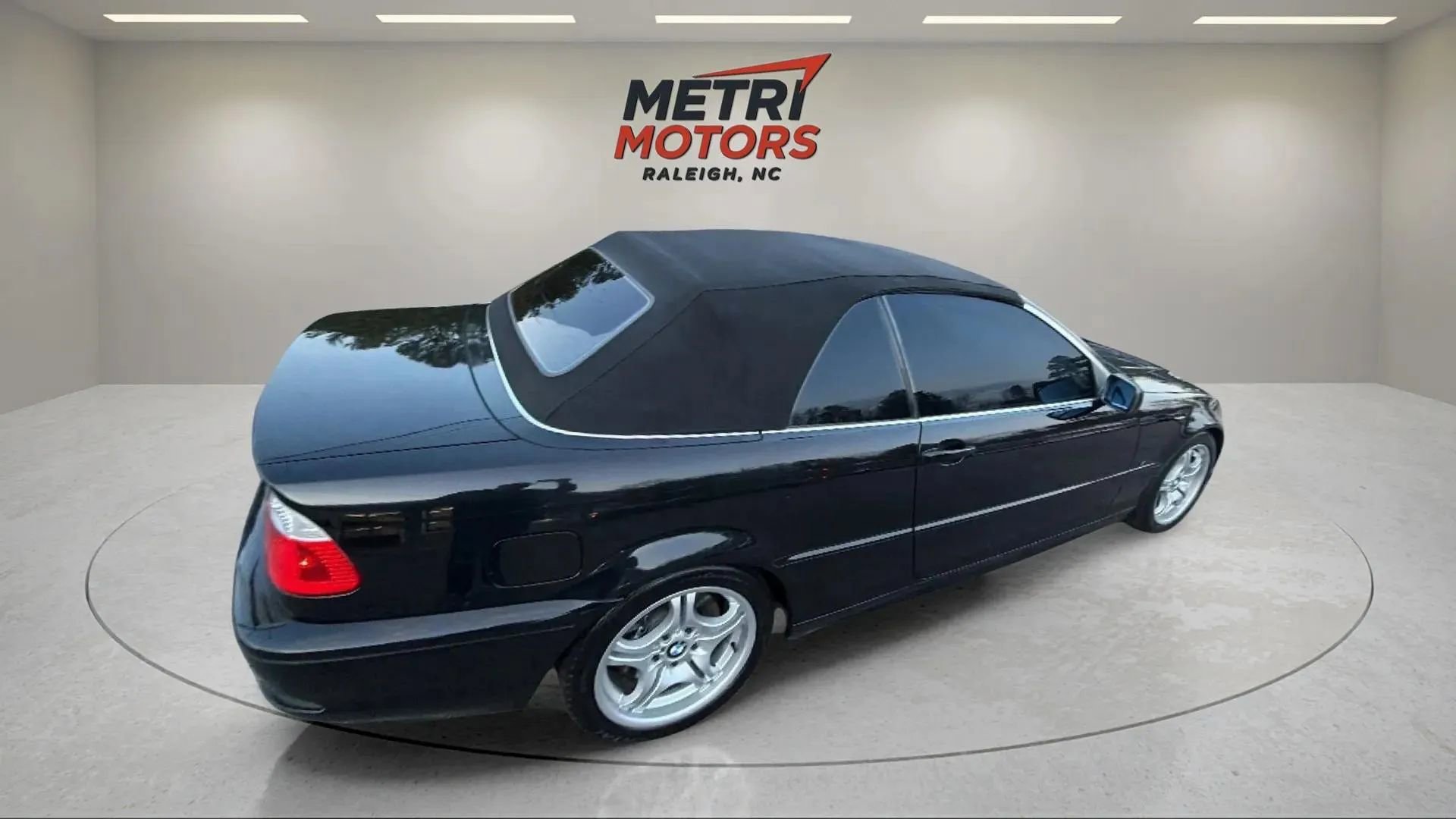 Used 2006 BMW 330Ci Convertible image 24