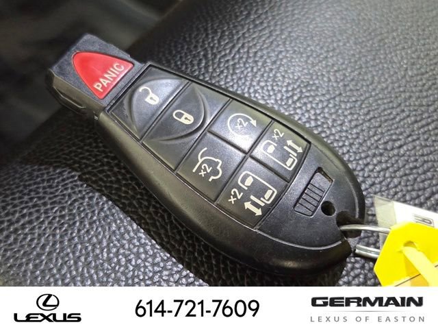 Used 2016 Chrysler Town & Country Touring w/ Driver Convenience Group FWD image 35