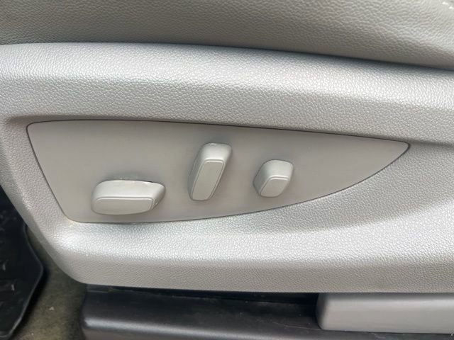 Used 2018 Chevrolet Silverado 1500 LTZ image 21