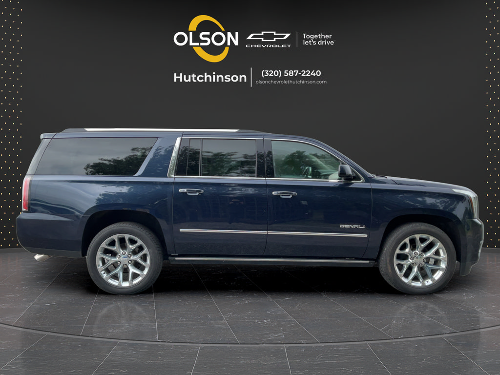 Certified 2020 GMC Yukon XL Denali w/ Denali Premium Package AWD/4WD image 14