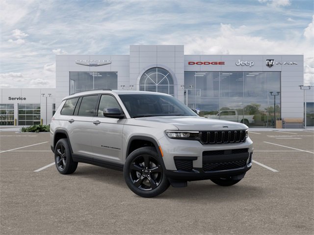 New 2025 Jeep Grand Cherokee L Altitude image 5
